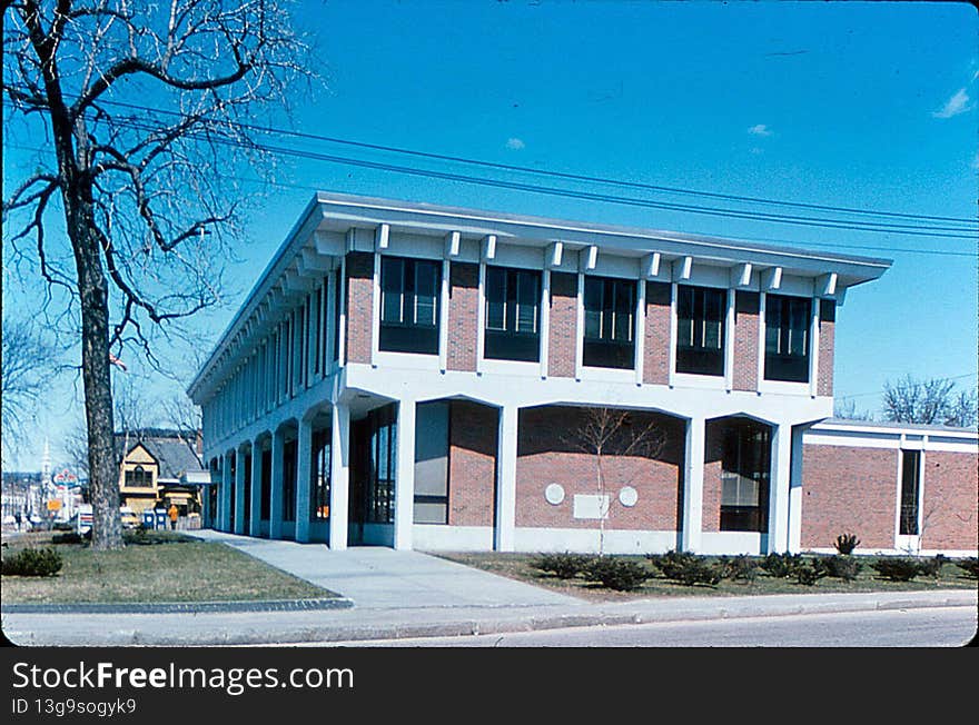 TITLE
Federal Building in Keene New Hampshire

CREATOR
Wardwell, Anne, Keene NH

SUBJECT
Post offices  - NH - Keene

DESCRIPTION
&quot;Perhaps the most successful modern building constructed on the street, the Federal Building is impressive for its design, size, and the excellent landscaping. Here is a monumental building which blends into the Main Street rows. The motif of the porch supports, although concrete, echos many of the wooden porches seen throughout the city.&quot;

PUBLISHER
Keene Public Library and the Historical Society of Cheshire County

DATE DIGITAL
20090129

DATE ORIGINAL
1975

RESOURCE TYPE
slides

FORMAT
image/jpg

RESOURCE IDENTIFIER
hsykfok034

RIGHTS MANAGMENT
No known copyright restrictions.