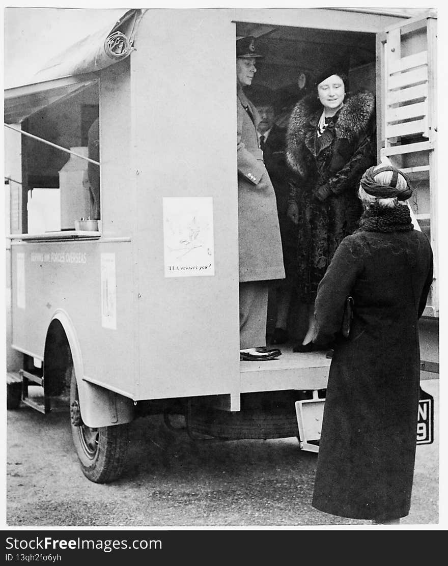 King George VI And Queen Elisabeth During The Second World War