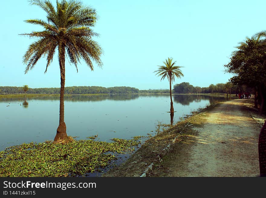 A reservoir is an artificial lake called man-made reservoir. It can be formed by building a dam across a valley, by excavating the land or by surrounding a piece of land with dykes and diverting a part of the river flow into the reservoir. A reservoir is an artificial lake called man-made reservoir. It can be formed by building a dam across a valley, by excavating the land or by surrounding a piece of land with dykes and diverting a part of the river flow into the reservoir.