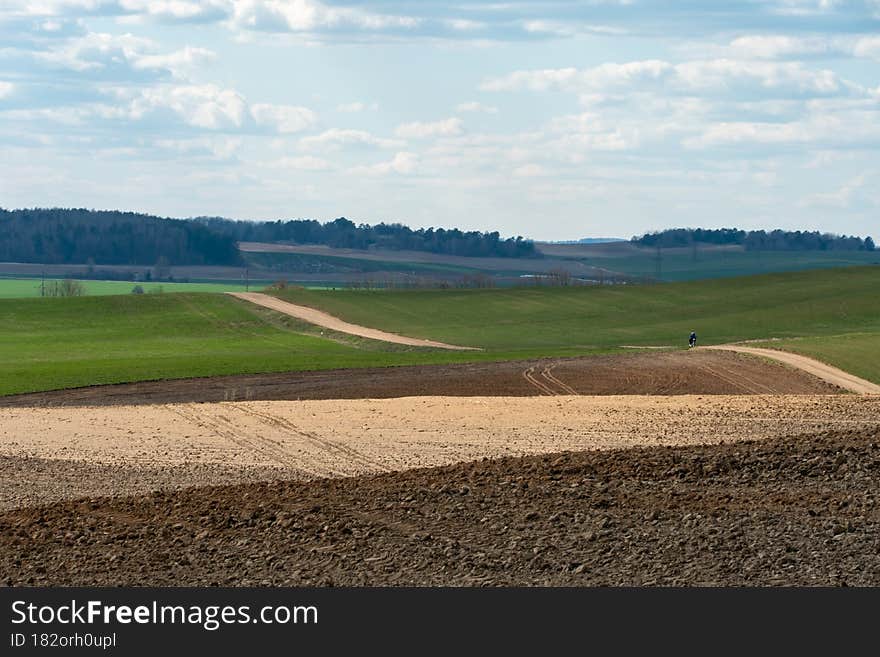 Agro-industrial complex for the cultivation of cereals, wheat, rye, corn and barley. The use of low-quality and non-natural fertil