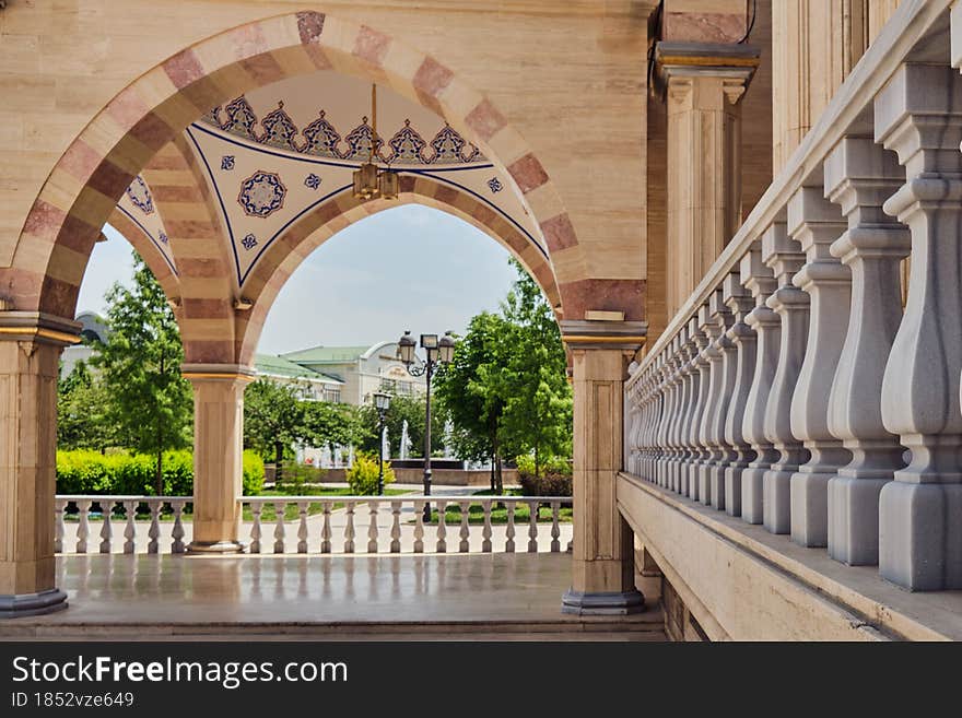 beautiful large mosque decorated with beautiful patterns high resolution