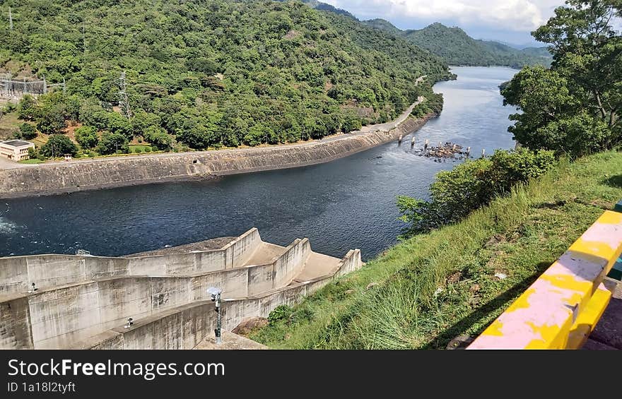 Randenigala dam in sri lanka .verry beutufull location.nice place.