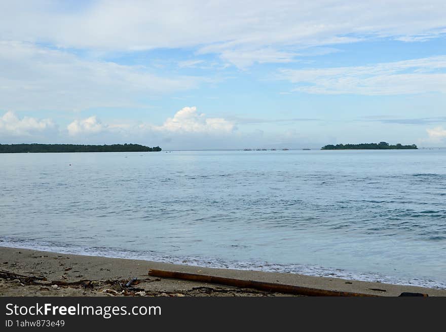 Daplangu Sumur Beach, Pandeglang, Indonesia – October 09, 2022: The Best Spots To Enjoy The Beach Atmosphere