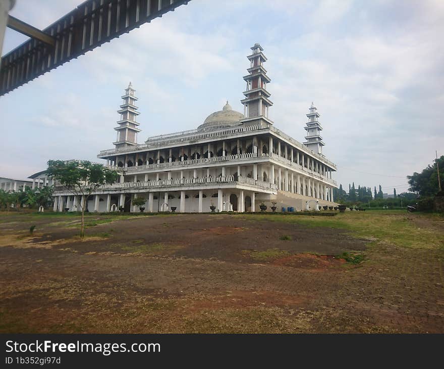 Beauty nice building pillars Mosque