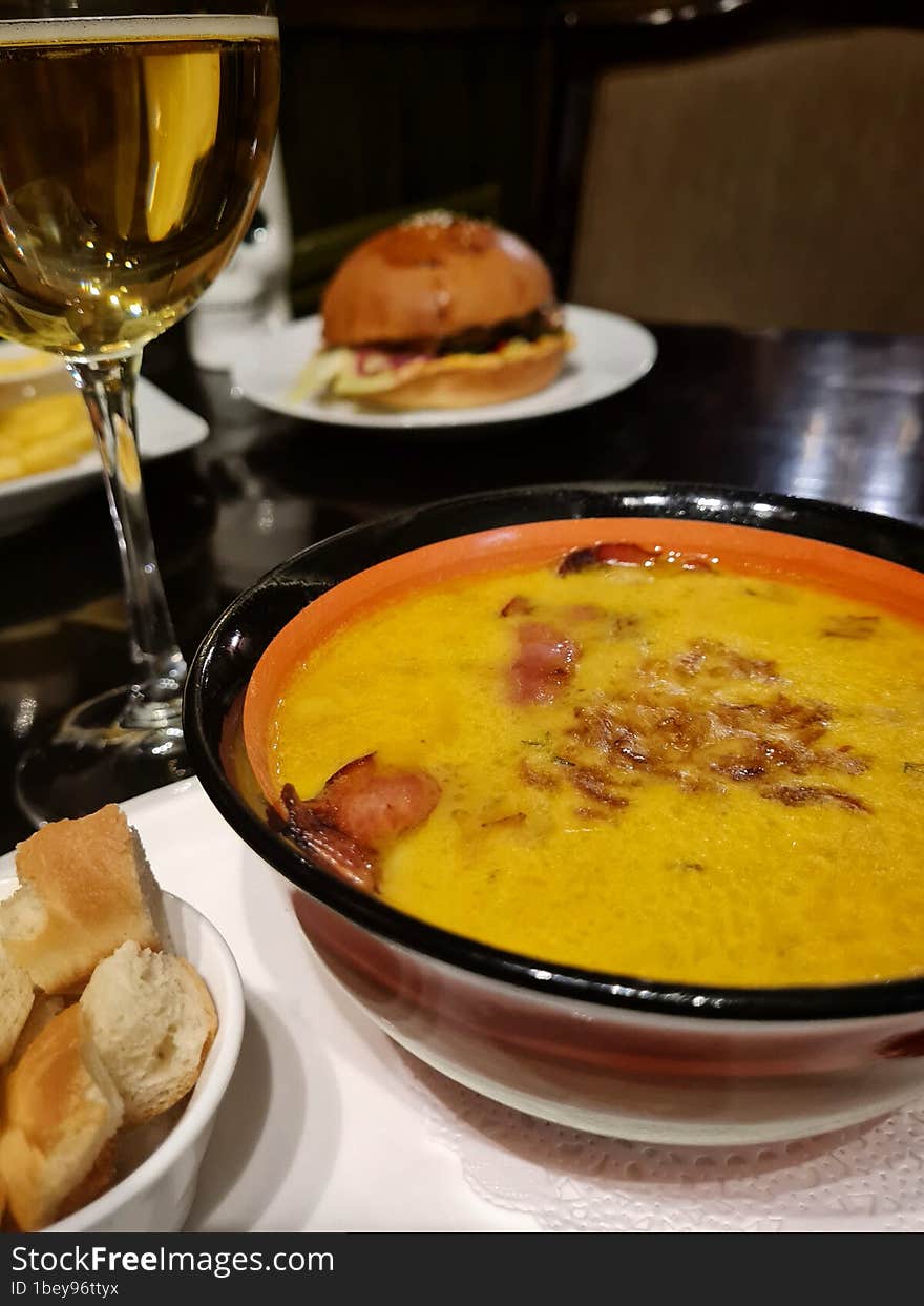 American cheese soup with bacon