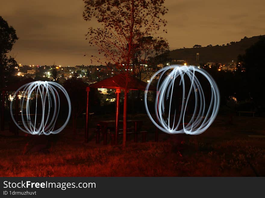 ring light photography with long exposure