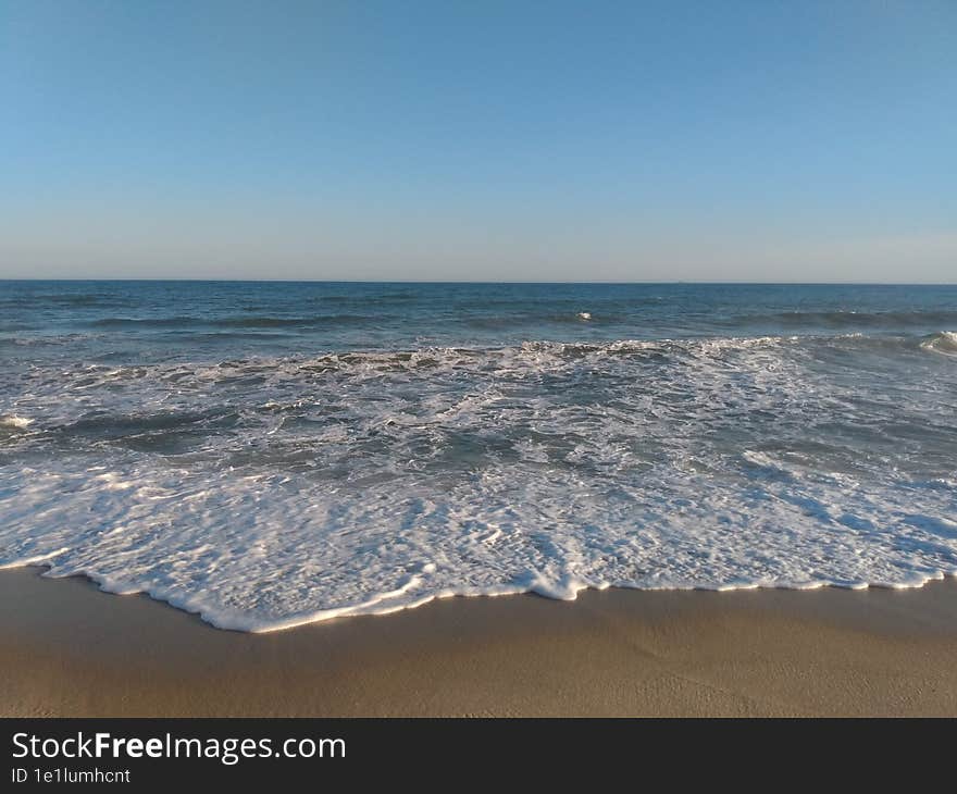 Sea, waves and the Sky