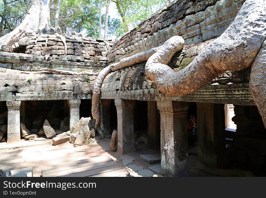 Stone statues, ancient civilization. Phnom Penh-Siam Reap-Angkor Wat.Siem Reap City