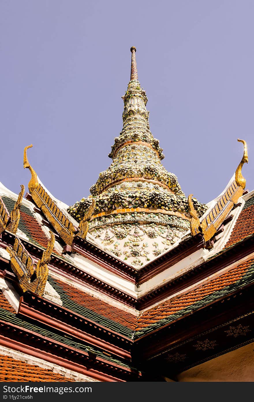 Architectural in The Emerald Buddha temple at Grand Palace in Bangkok city, Thailand one of the best landmark and good attraction for tourists and visitors around the world. Architectural in The Emerald Buddha temple at Grand Palace in Bangkok city, Thailand one of the best landmark and good attraction for tourists and visitors around the world.