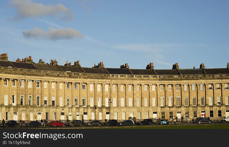 A sunny day at royal crescent bath