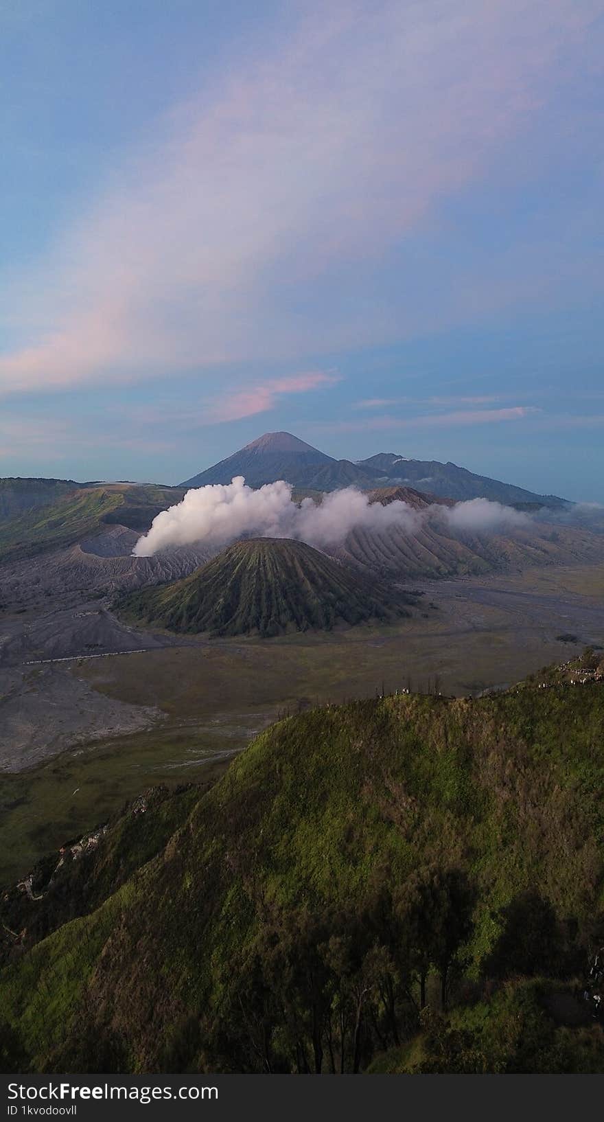 Mount Bromo is one of the most famous natural tourist destinations in Indonesia, especially among photography enthusiasts and adventure lovers. Located in Bromo Tengger Semeru National Park, East Java, this mountain offers spectacular views and stunning landscapes.