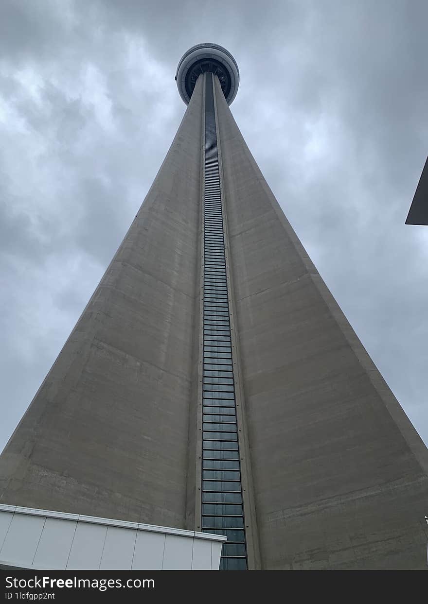 Famous Toronto Tower by Thiagu Ramasamy