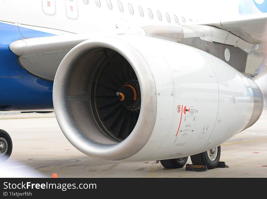 IAE engines of an Airbus A320-232