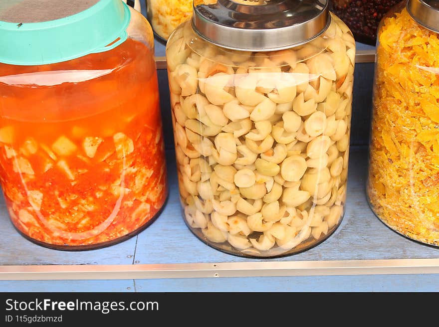 snake fruit in jars and its plain