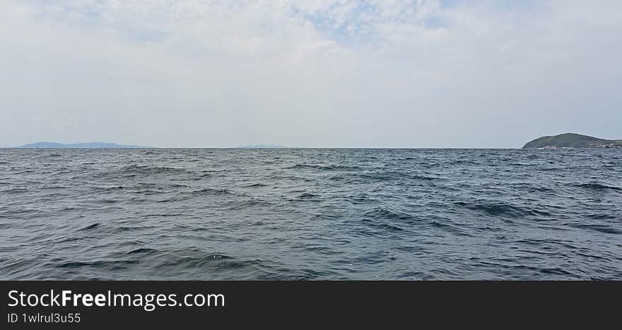 horizon view of seascape ocean wave