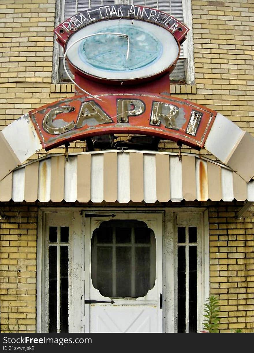 Abandoned pizza parlor in West Virginia